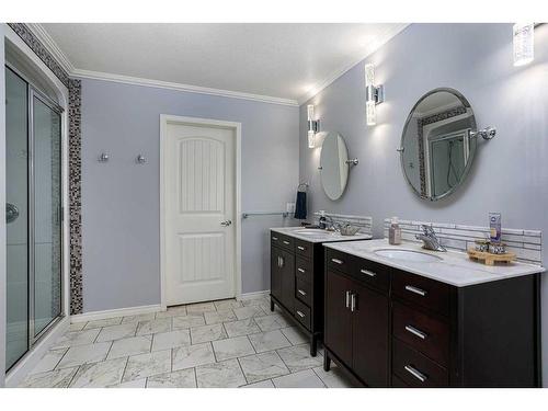 47216 Range Road 200, Rural Camrose County, AB - Indoor Photo Showing Bathroom