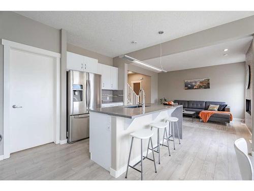 249 Walden Square Se, Calgary, AB - Indoor Photo Showing Kitchen