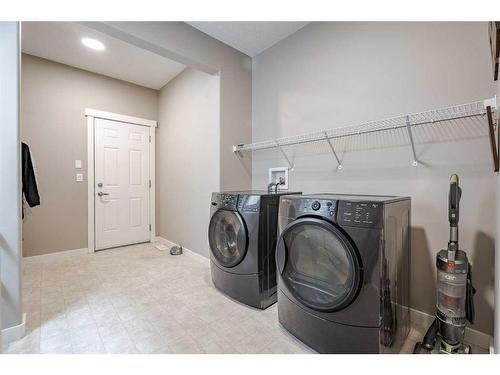 249 Walden Square Se, Calgary, AB - Indoor Photo Showing Laundry Room