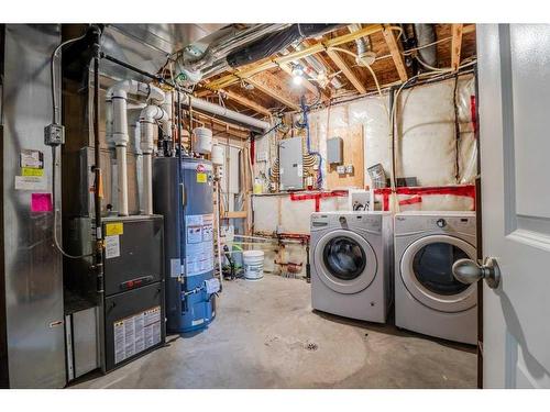 24 Trimble Close, Red Deer, AB - Indoor Photo Showing Laundry Room