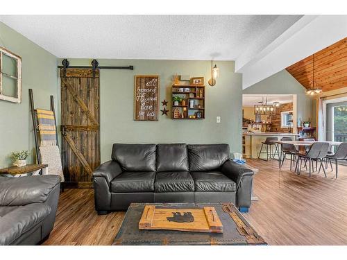 4808 64 Street, Rocky Mountain House, AB - Indoor Photo Showing Living Room