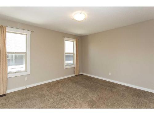 7004 Cobb Street, Lacombe, AB - Indoor Photo Showing Other Room