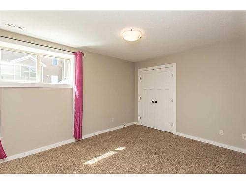7004 Cobb Street, Lacombe, AB - Indoor Photo Showing Other Room