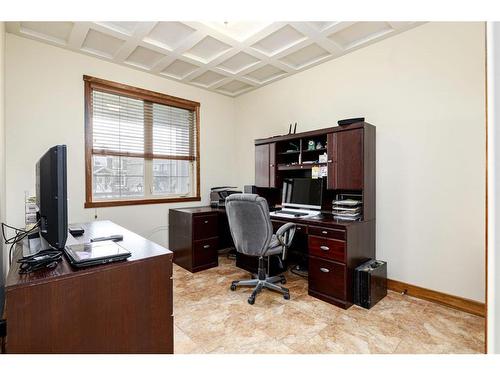 7028 Cobb Street, Lacombe, AB - Indoor Photo Showing Office