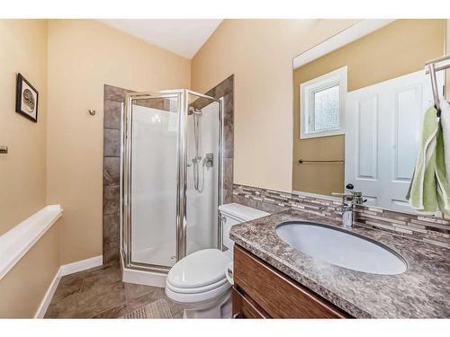 433014A Range Road 11, Rural Ponoka County, AB - Indoor Photo Showing Bathroom