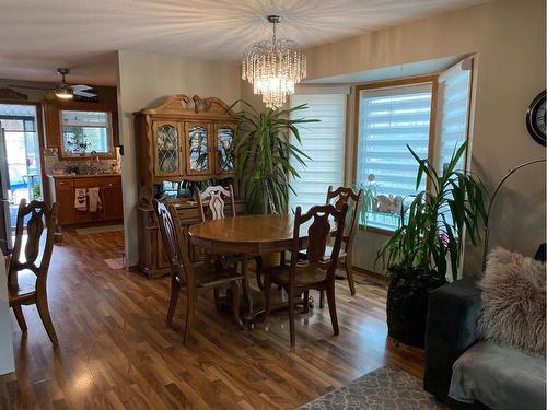4616 48A Avenue, Sylvan Lake, AB - Indoor Photo Showing Dining Room