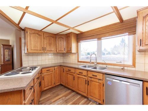 3501 39 Street, Red Deer, AB - Indoor Photo Showing Kitchen With Double Sink
