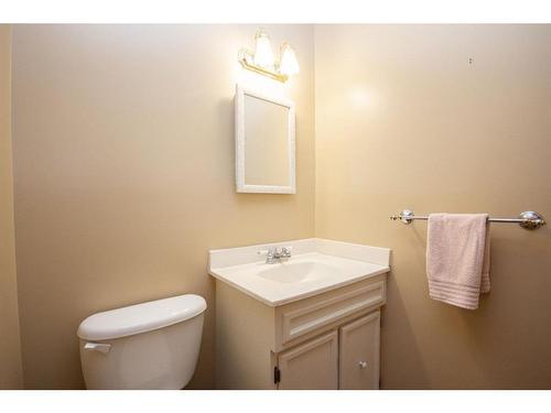 3501 39 Street, Red Deer, AB - Indoor Photo Showing Bathroom