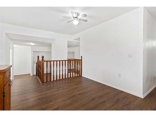 5419 51 Avenue, Camrose, AB - Indoor Photo Showing Other Room