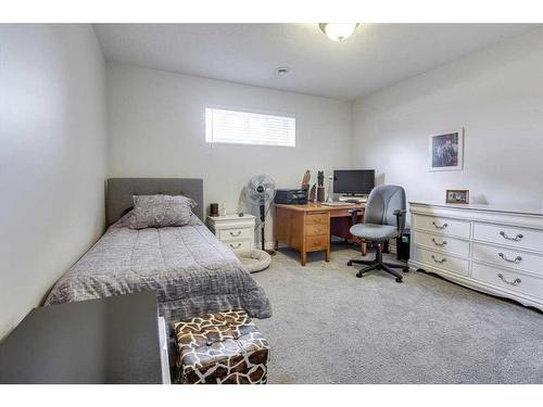 27 Vantage Crescent, Olds, AB - Indoor Photo Showing Bedroom