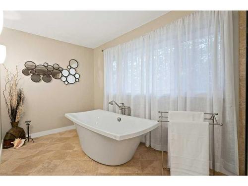 26416 515A Township Nw, Rural Parkland County, AB - Indoor Photo Showing Bathroom