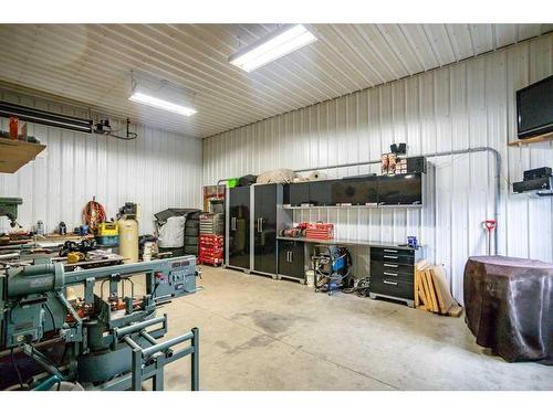 26416 515A Township Nw, Rural Parkland County, AB - Indoor Photo Showing Garage