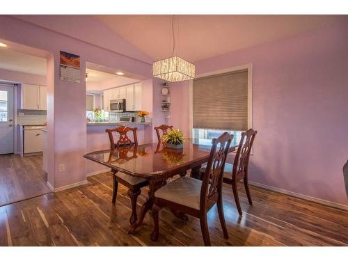 140 Lanterman Close, Red Deer, AB - Indoor Photo Showing Dining Room