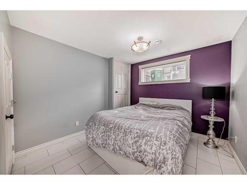 7206 61 Street, Rocky Mountain House, AB - Indoor Photo Showing Bedroom