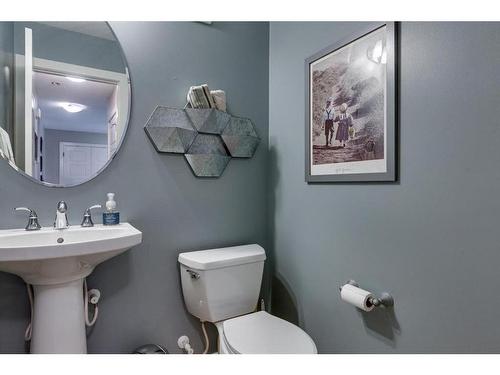 248 Van Slyke Way Nw, Red Deer, AB - Indoor Photo Showing Bathroom