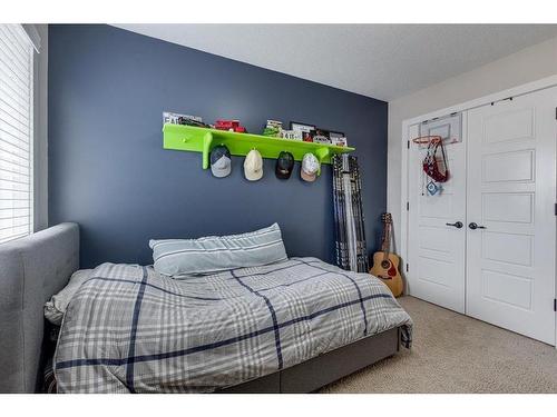 248 Van Slyke Way Nw, Red Deer, AB - Indoor Photo Showing Bedroom