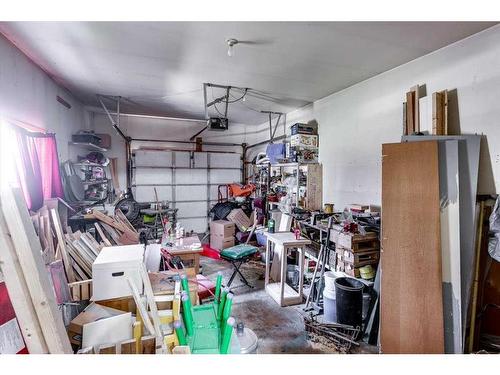 5024 48 Street, Innisfail, AB - Indoor Photo Showing Garage