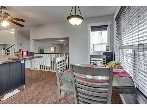 6002 44 Street Crescent, Innisfail, AB - Indoor Photo Showing Dining Room