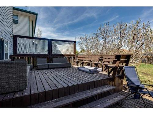 6002 44 Street Crescent, Innisfail, AB - Outdoor With Deck Patio Veranda With Exterior