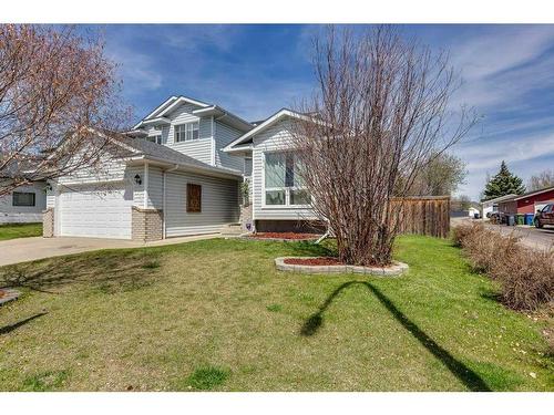 6002 44 Street Crescent, Innisfail, AB - Outdoor