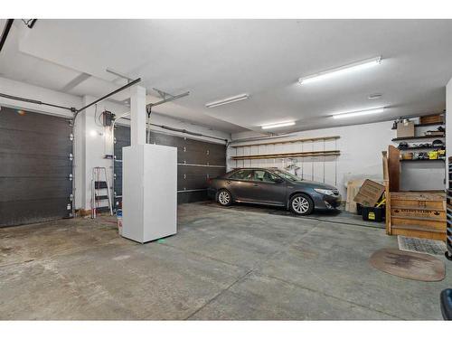 32 Connaught Crescent, Red Deer, AB - Indoor Photo Showing Garage