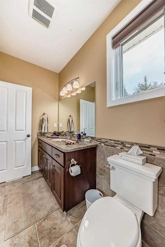 433014A Range Road 11, Rural Ponoka County, AB - Indoor Photo Showing Bathroom