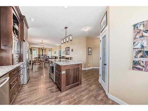 433014A Range Road 11, Rural Ponoka County, AB - Indoor Photo Showing Kitchen With Upgraded Kitchen