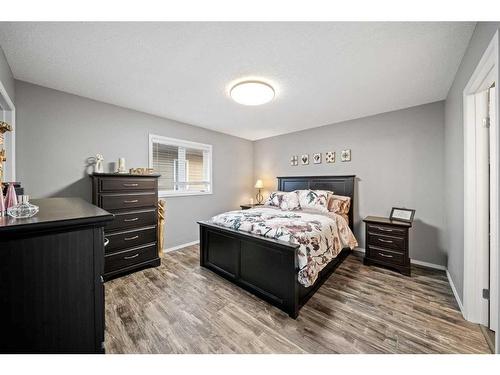 4304 68 Street, Stettler, AB - Indoor Photo Showing Bedroom