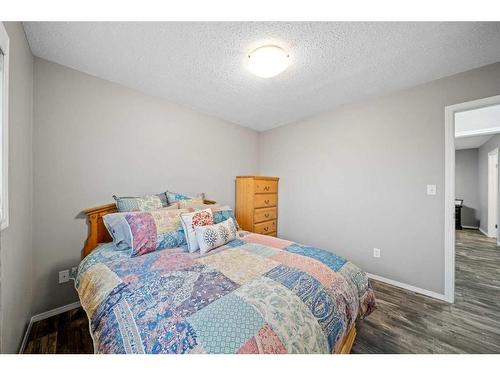 4304 68 Street, Stettler, AB - Indoor Photo Showing Bedroom
