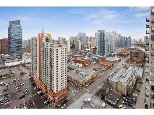 2504-1118 12 Avenue Sw, Calgary, AB - Outdoor With View