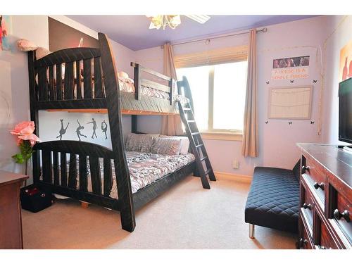 6 Ingram Close, Red Deer, AB - Indoor Photo Showing Bedroom