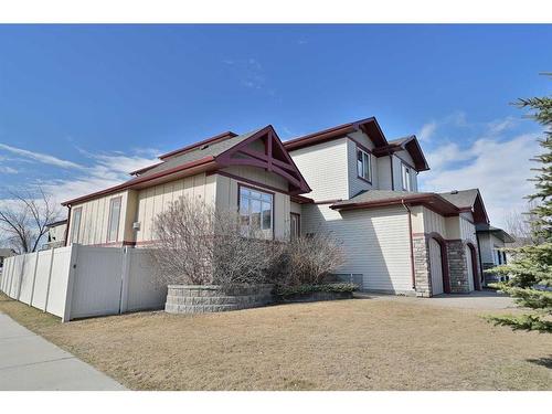 6 Ingram Close, Red Deer, AB - Outdoor