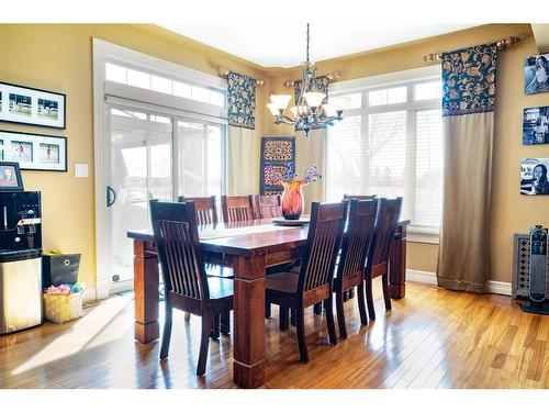 6 Ingram Close, Red Deer, AB - Indoor Photo Showing Dining Room