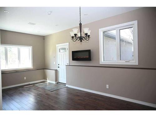 4104 26 Avenue Sw, Calgary, AB - Indoor Photo Showing Other Room