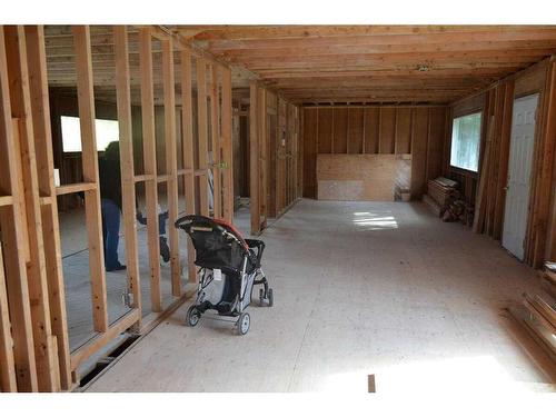 4104 26 Avenue Sw, Calgary, AB - Indoor Photo Showing Other Room