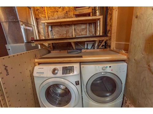 36547 Rr 20-2, Rural Stettler No. 6, County Of, AB - Indoor Photo Showing Laundry Room