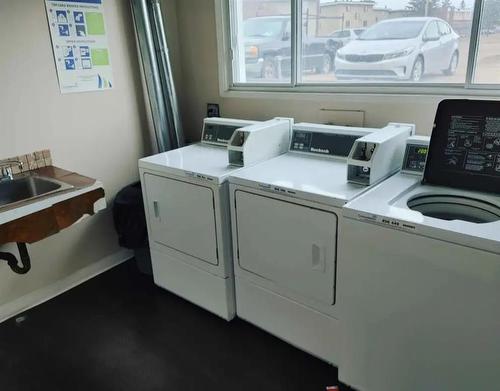 303-13035 69 Street, Edmonton, AB - Indoor Photo Showing Laundry Room