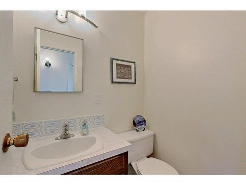 38118 Range Road 235, Rural Red Deer County, AB - Indoor Photo Showing Bathroom