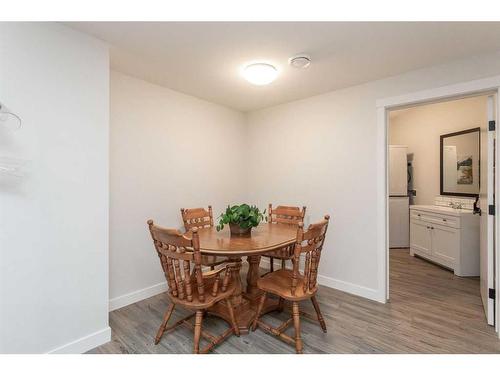 140-27111 Highway 597 Road, Rural Lacombe County, AB - Indoor Photo Showing Dining Room