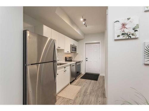 140-27111 Highway 597 Road, Rural Lacombe County, AB - Indoor Photo Showing Kitchen