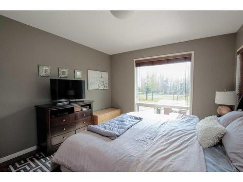 93 Connaught Crescent, Red Deer, AB - Indoor Photo Showing Bedroom