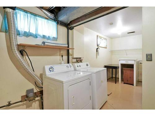 60 Boyce Street, Red Deer, AB - Indoor Photo Showing Laundry Room