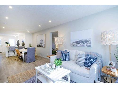 201 Vantage Drive, Cochrane, AB - Indoor Photo Showing Living Room
