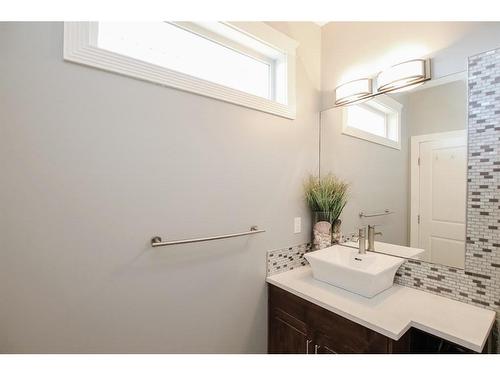 32 Iron Wolf Boulevard, Lacombe, AB - Indoor Photo Showing Bathroom