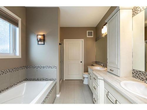 19 Voisin Close, Red Deer, AB - Indoor Photo Showing Bathroom