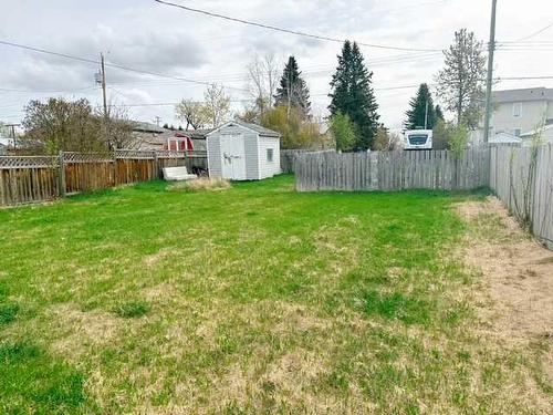 4523 47 Street, Rocky Mountain House, AB - Outdoor With Backyard