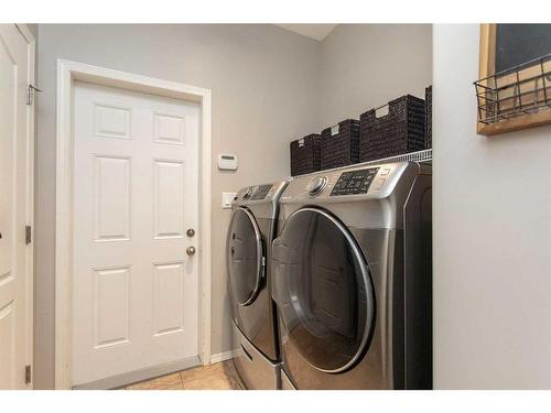 12 Valentine Crescent, Red Deer, AB - Indoor Photo Showing Laundry Room