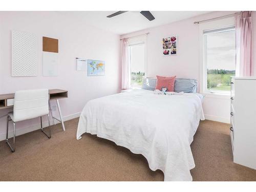 28 Valentine Crescent, Red Deer, AB - Indoor Photo Showing Bedroom