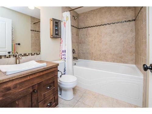 28 Valentine Crescent, Red Deer, AB - Indoor Photo Showing Bathroom