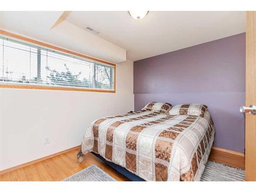 22 Lanterman Close, Red Deer, AB - Indoor Photo Showing Bedroom
